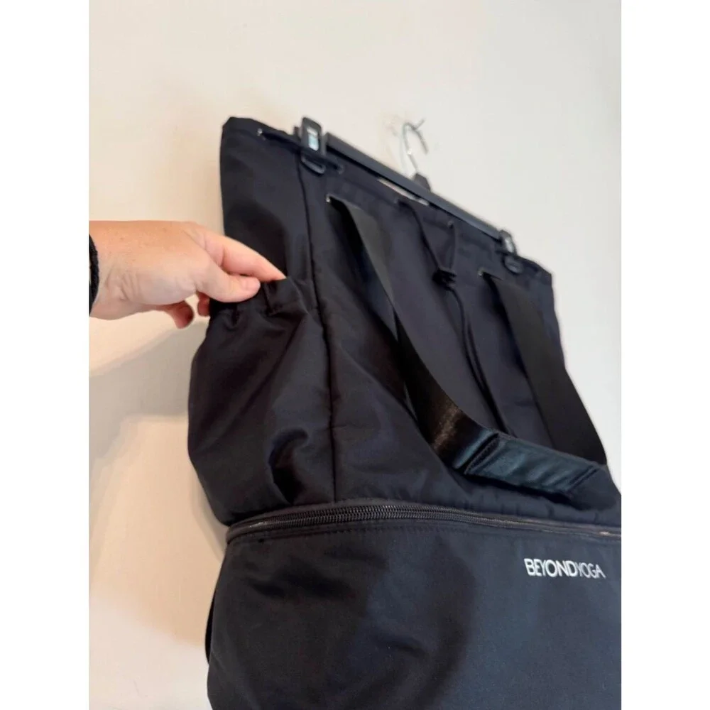 BEYOND YOGA Black Convertible Gym Bag Backpack Drawstring Tote Shoe Compartment